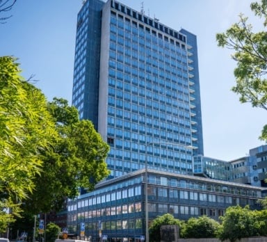 An image of DN-skrapan, a building in which Hyper Island will open its on-site spaces in August 2026. 