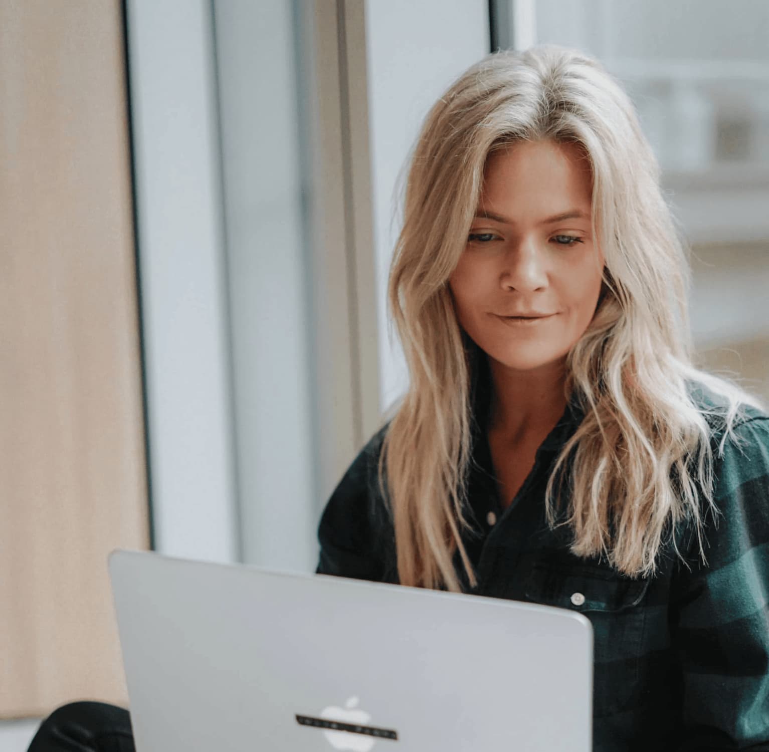 julia digital creative yh